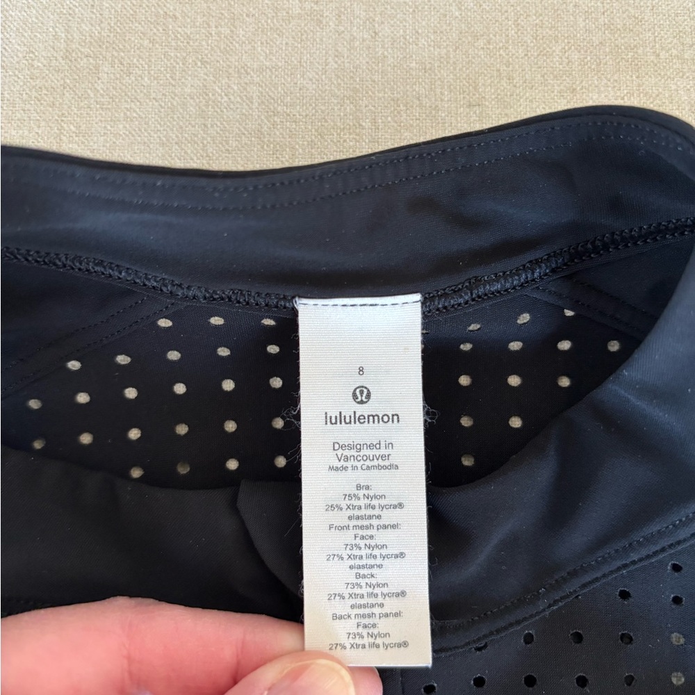 Lululemon Unleash Strength Bra black size 8 like new high neck half-zip W2BXTS - Picture 8 of 11